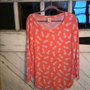 Pink owl Pineapple top